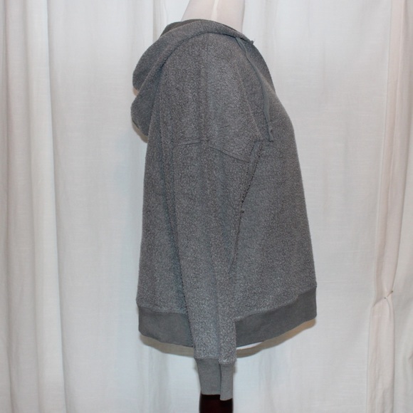 American Eagle Outfitters Sweatshirt - Picture 2 of 4